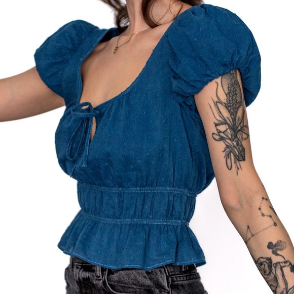 Paris Atelier • US 4 • Short Sleeve Blouse • Royal Blue - Picture 4 of 6